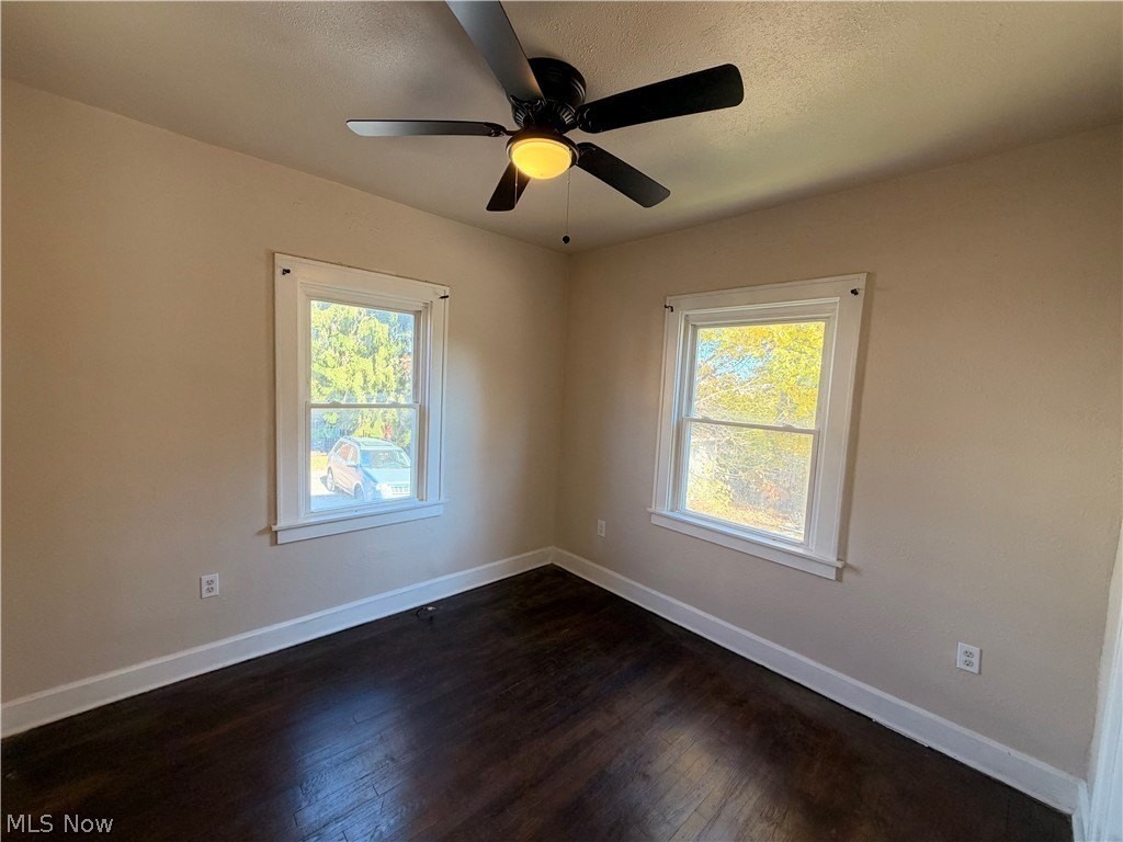 2333 Ohio Ave - Photo 6 of 9