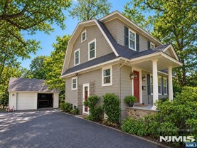 84 Valley View Ave - Photo 1 of 1
