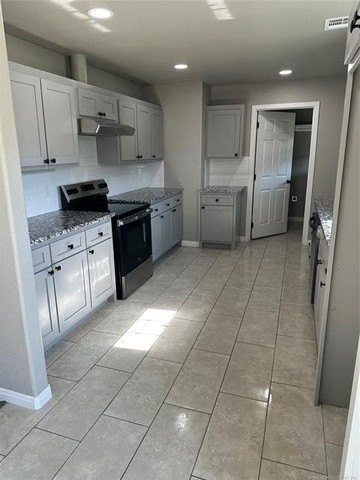 13563 S Highway 169 - Photo 7 of 19