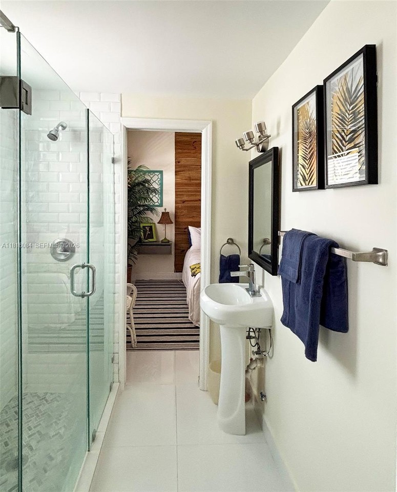 335 Ocean Dr #114 - Photo 5 of 8