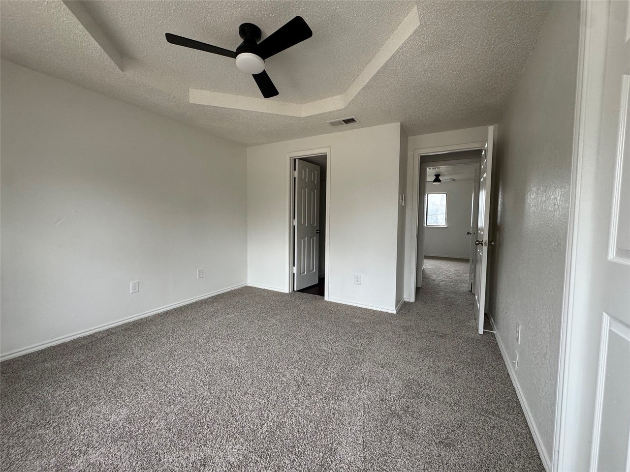 626 S Rogers Rd - Photo 7 of 13