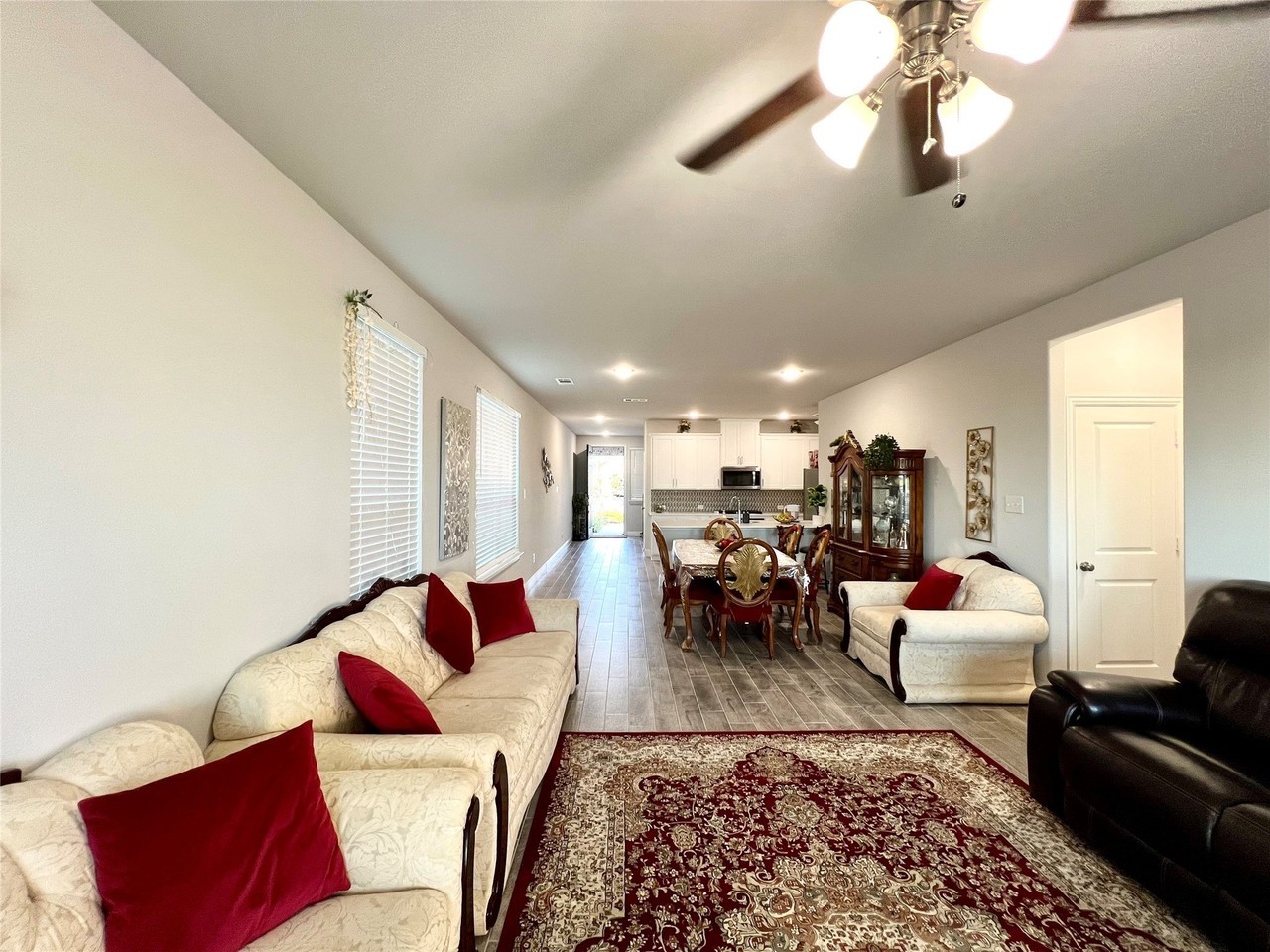2707 Woodland Ct - Photo 3 of 31
