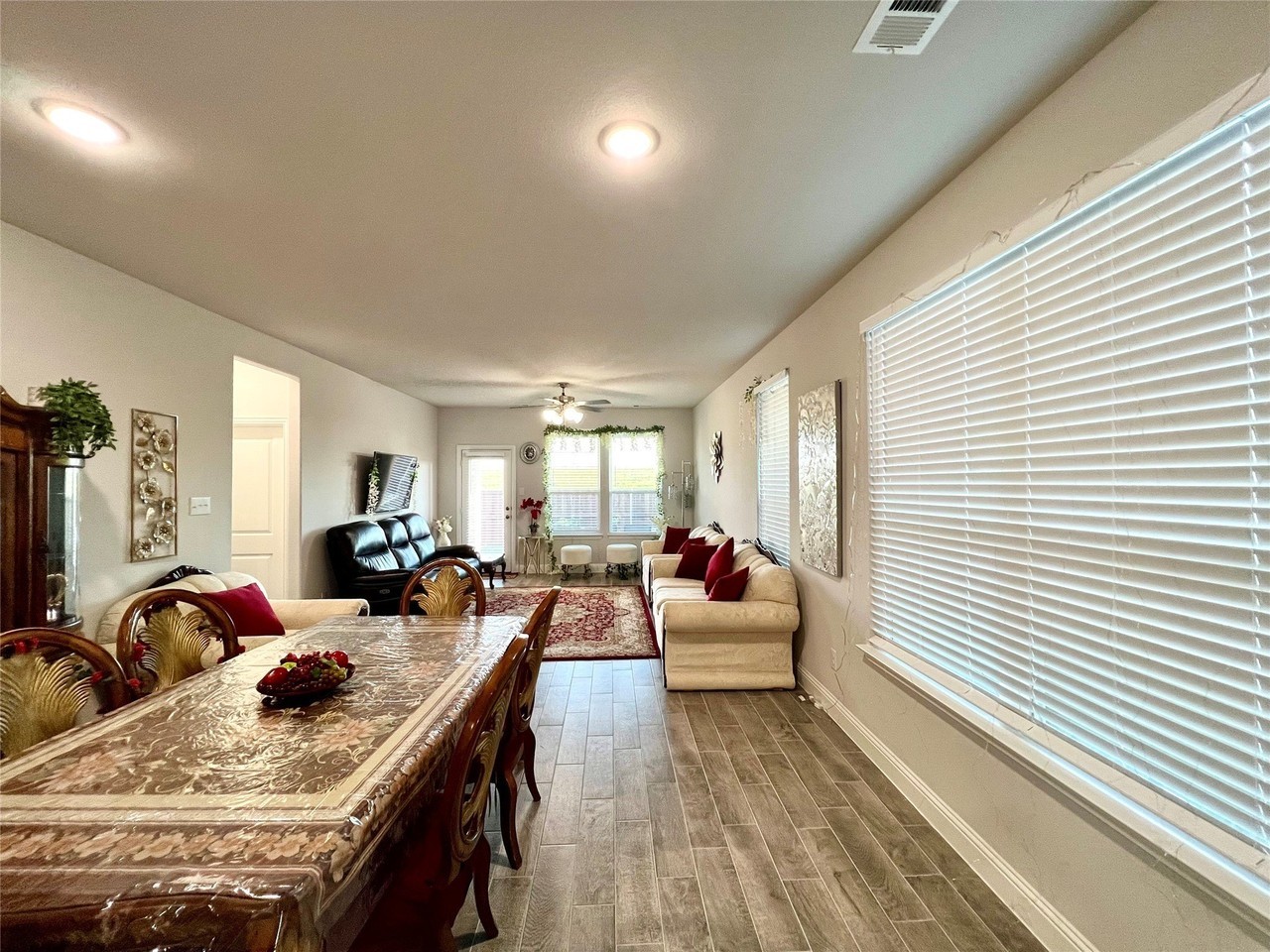 2707 Woodland Ct - Photo 4 of 31