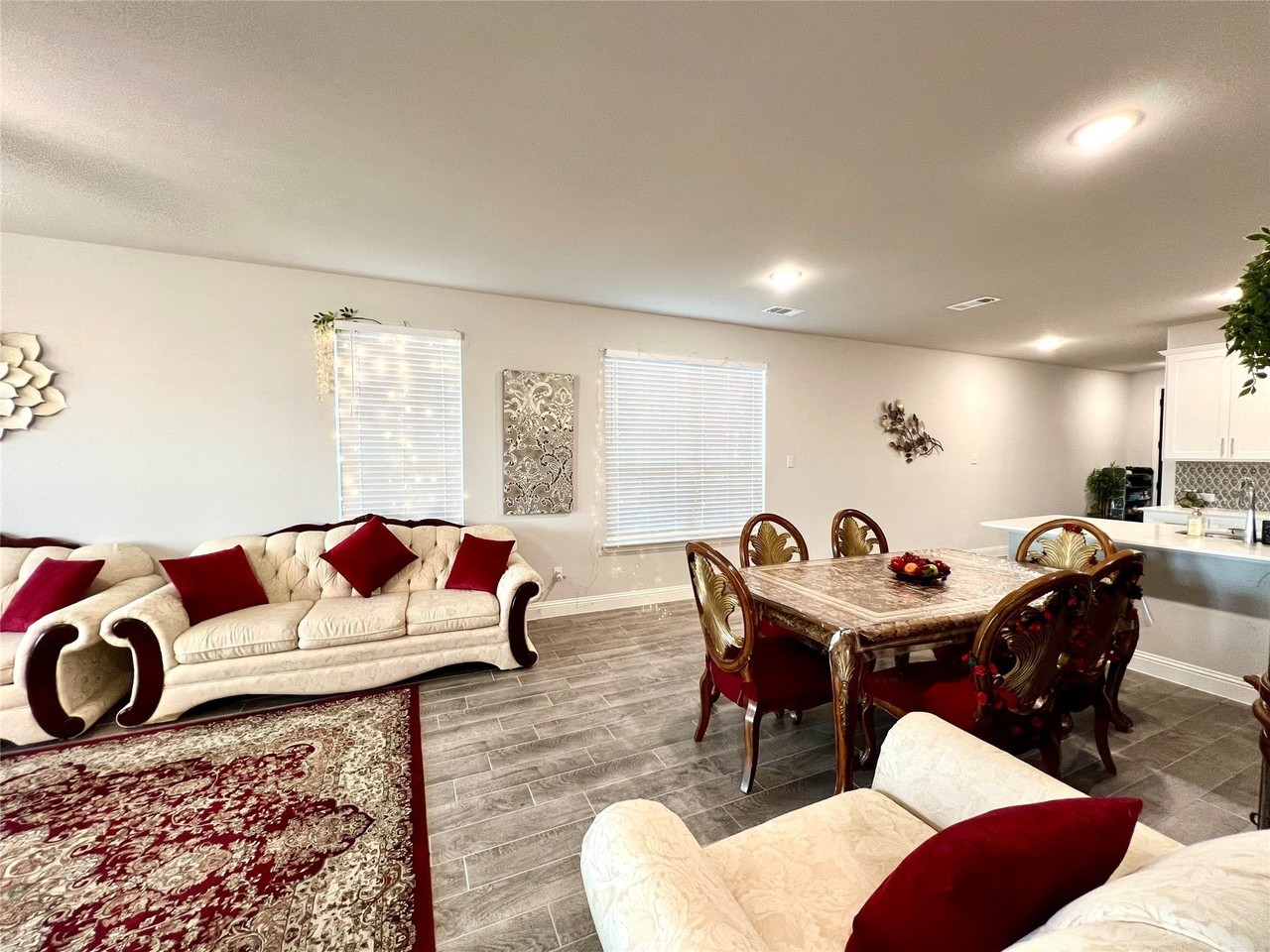 2707 Woodland Ct - Photo 5 of 31