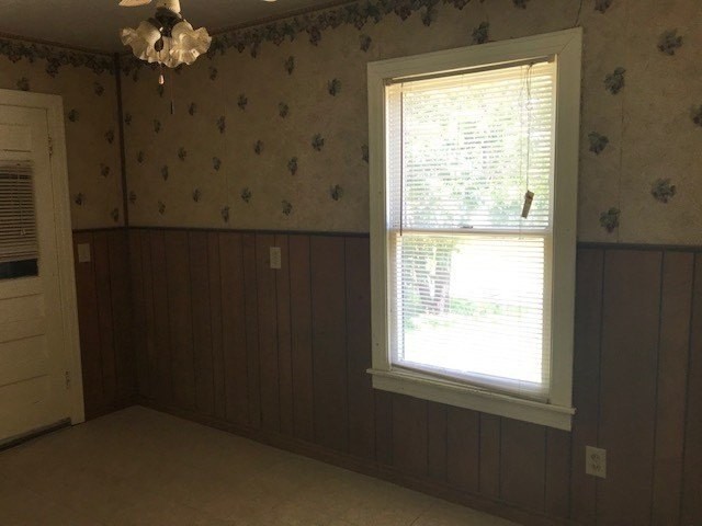 226 Ross Ave - Photo 6 of 13