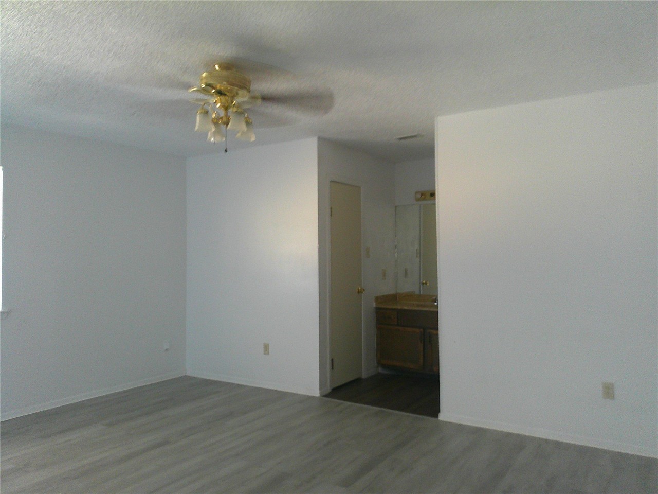 1741 Bob White Ct - Photo 4 of 10