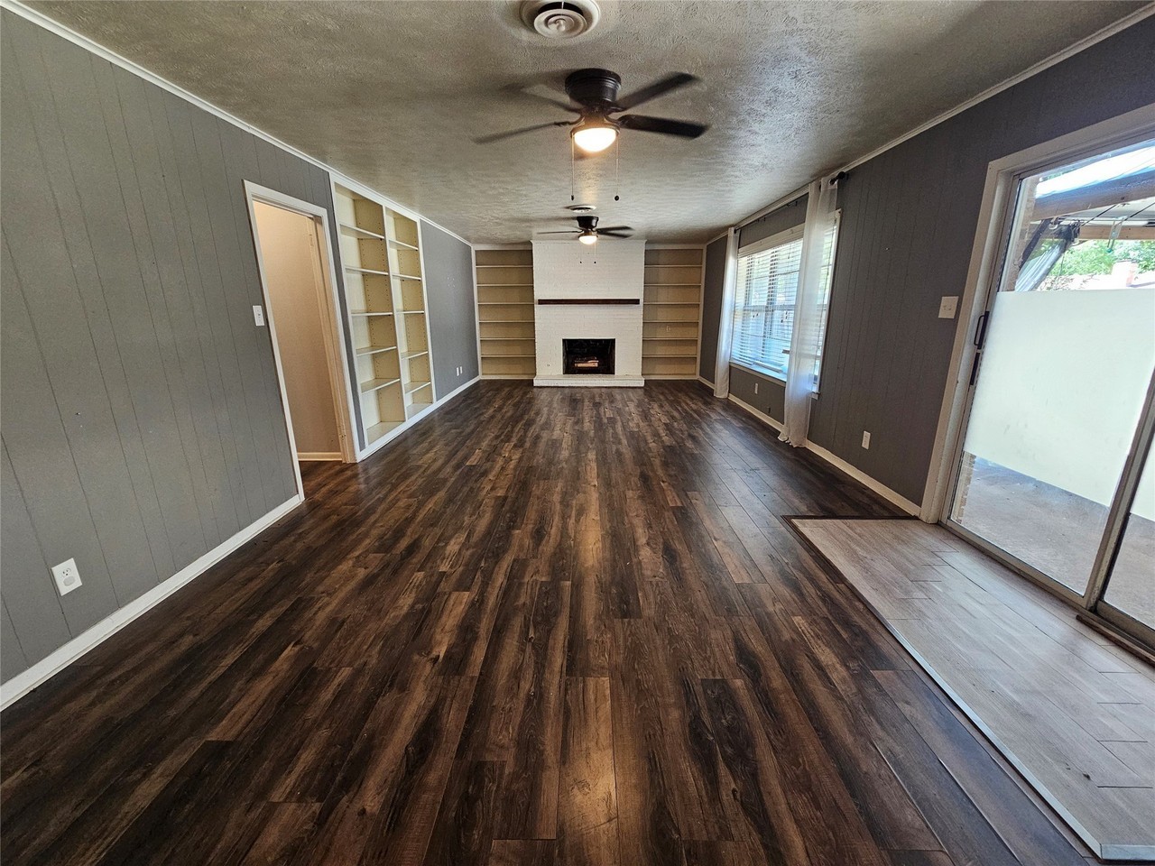 105 Sheraton Pl - Photo 3 of 18