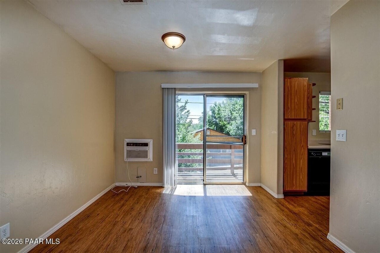 817 Ruth St #D - Photo 6 of 16