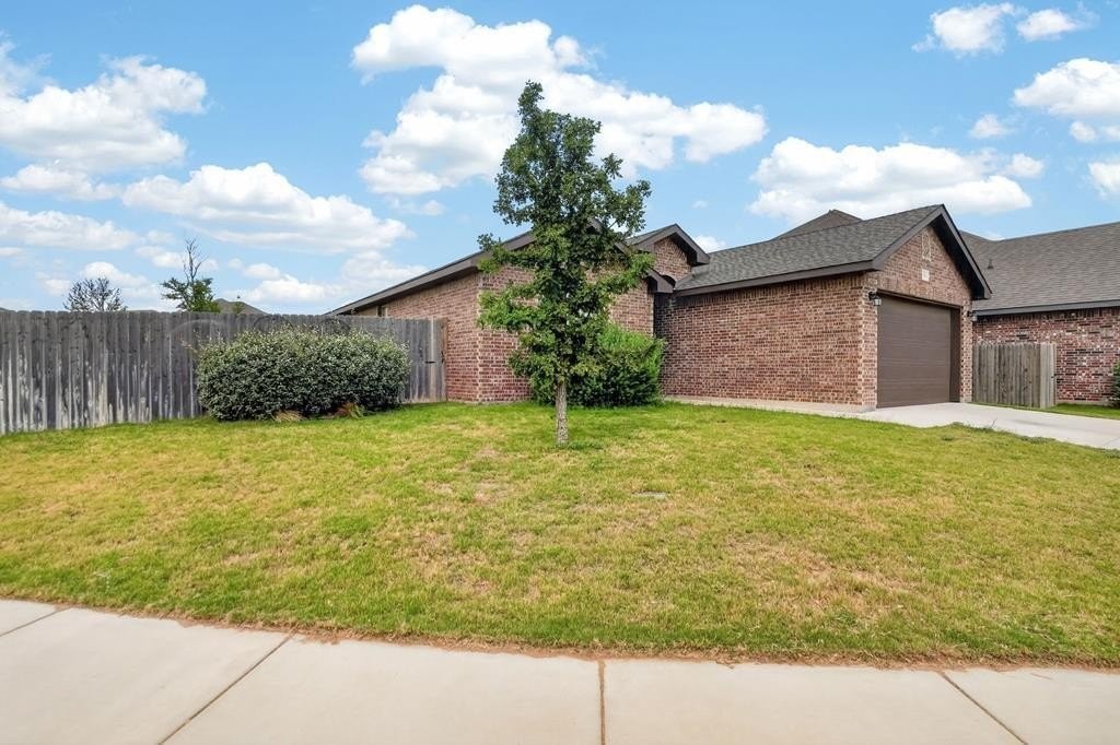 1316 Santa Clara Dr - Photo 2 of 32
