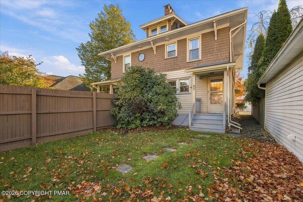 626 Bryant St - Photo 6 of 32