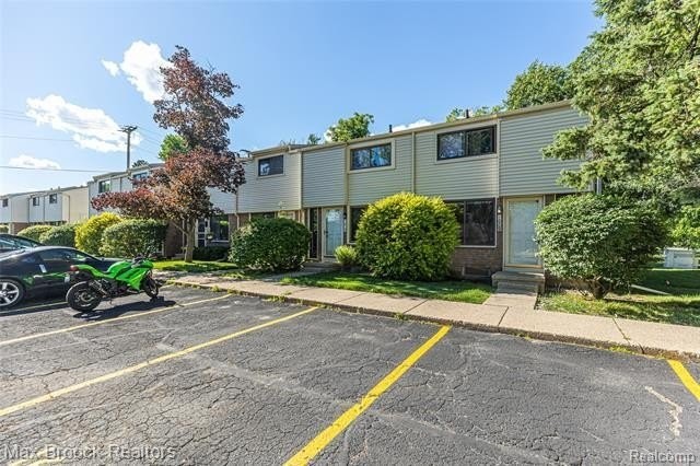 1669 Wimbledon Dr - Photo 4 of 28