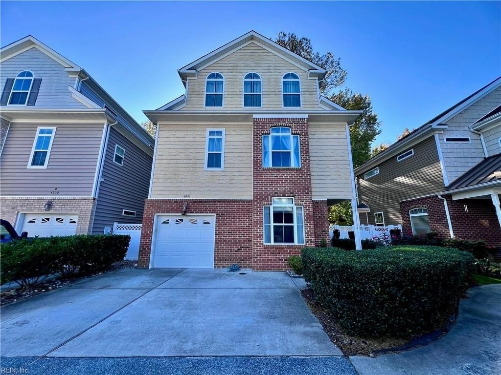 4901 Sligo Ct - Photo 2 of 32