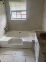 1320 Sw 52nd Ave - Photo 1 of 1