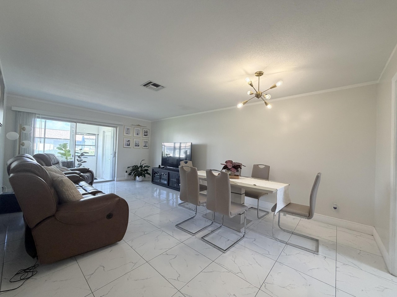 2965 Crosley Dr W #G - Photo 5 of 32
