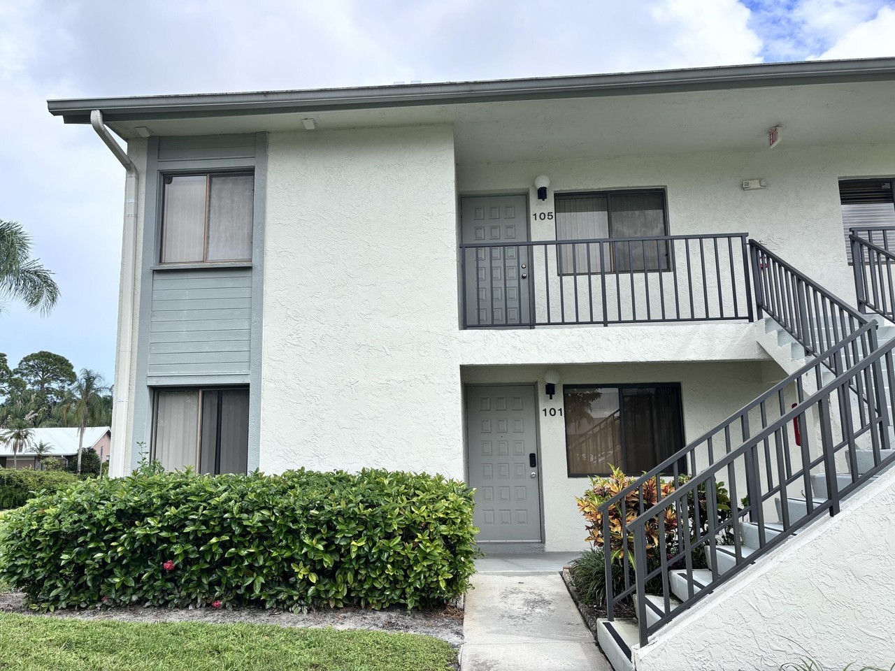 2061 Nw 21st Ter #101 - Photo 3 of 19