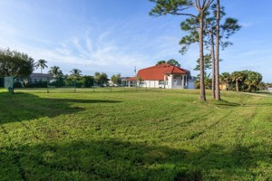 featured image of 1250 Sw San Antonio Ave