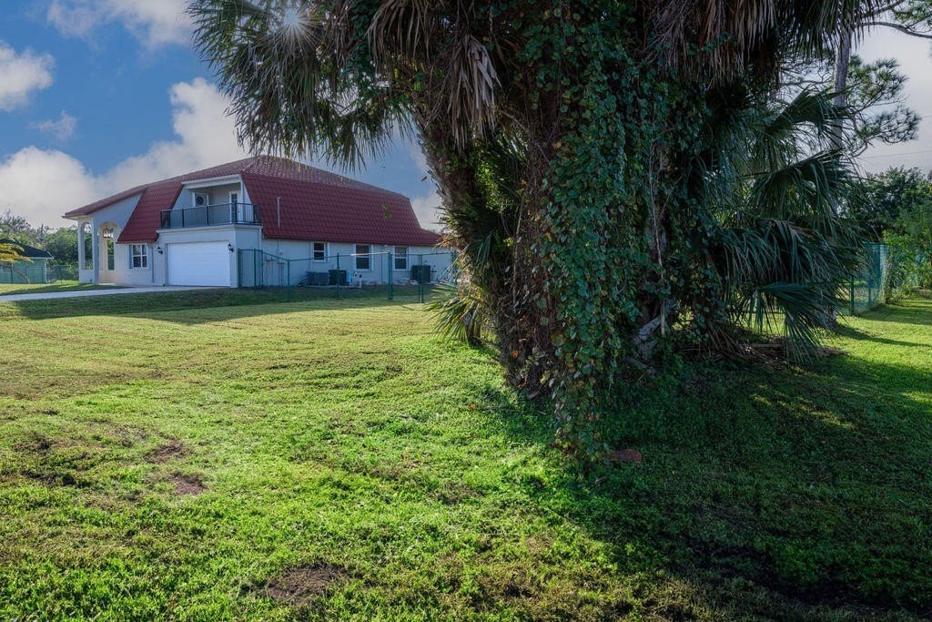 1250 Sw San Antonio Ave - Photo 5 of 48
