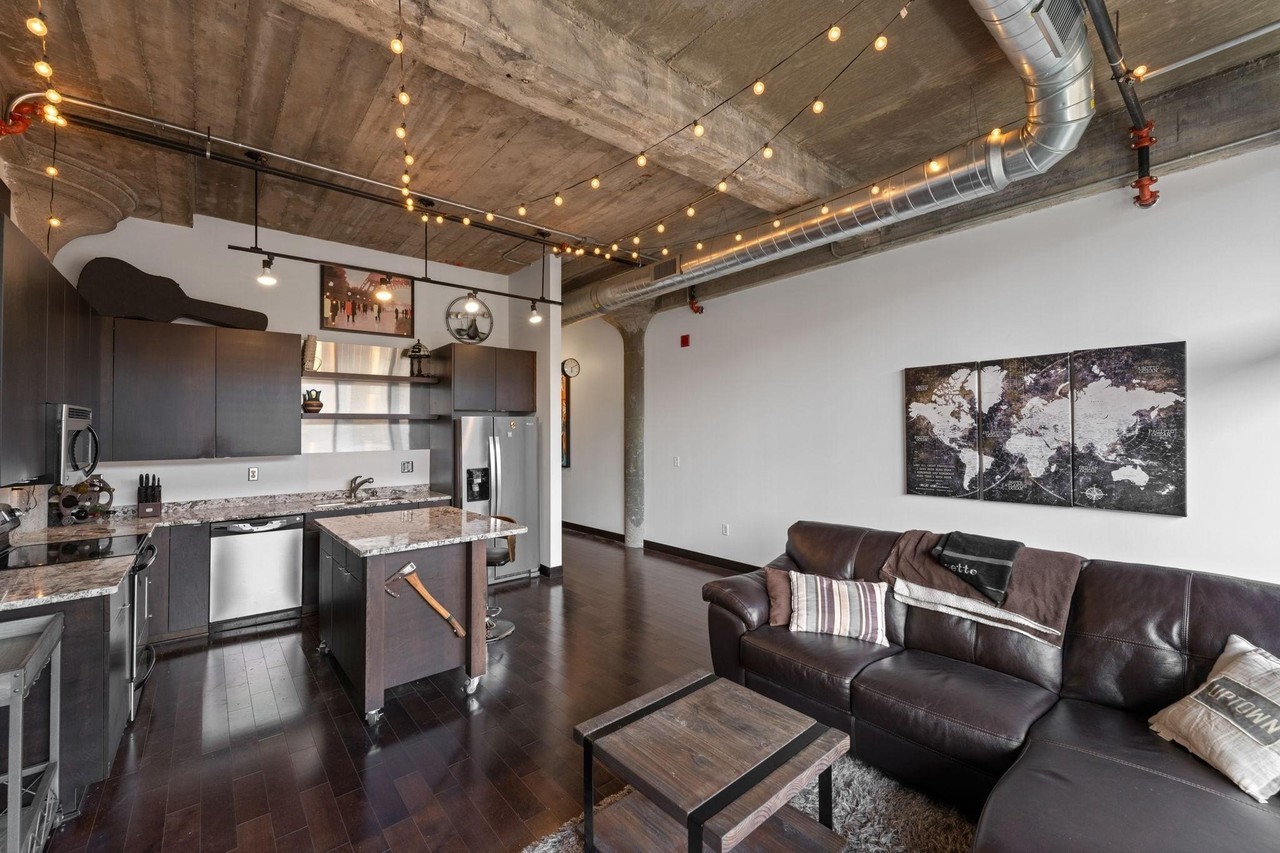 618 Washington Ave N #502 - Photo 2 of 41