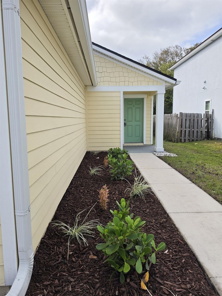 132 Ashby Landing Way - Photo 2 of 23