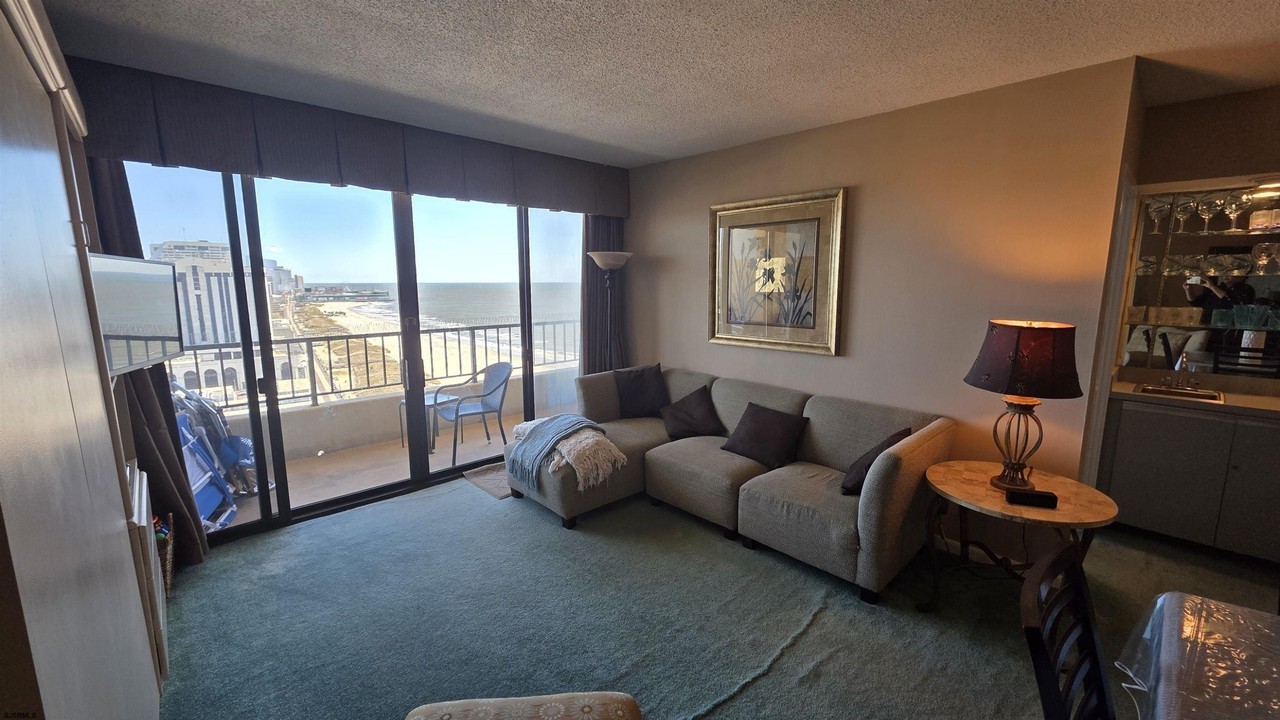 3851 Boardwalk #2509 - Photo 4 of 27