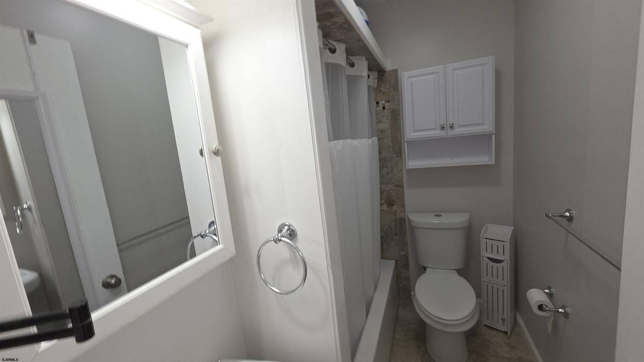 9600 Amherst Ave #7 - Photo 6 of 8