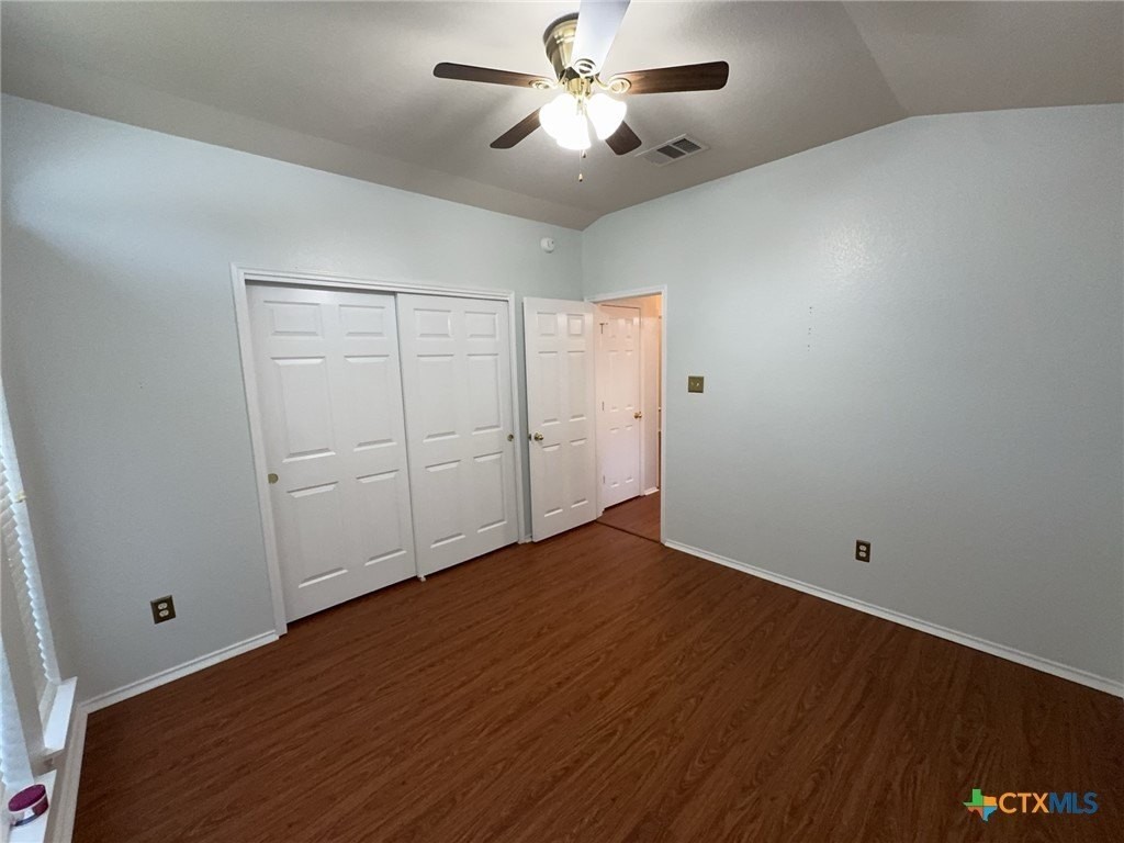 4904 Golden Gate Dr - Photo 5 of 29