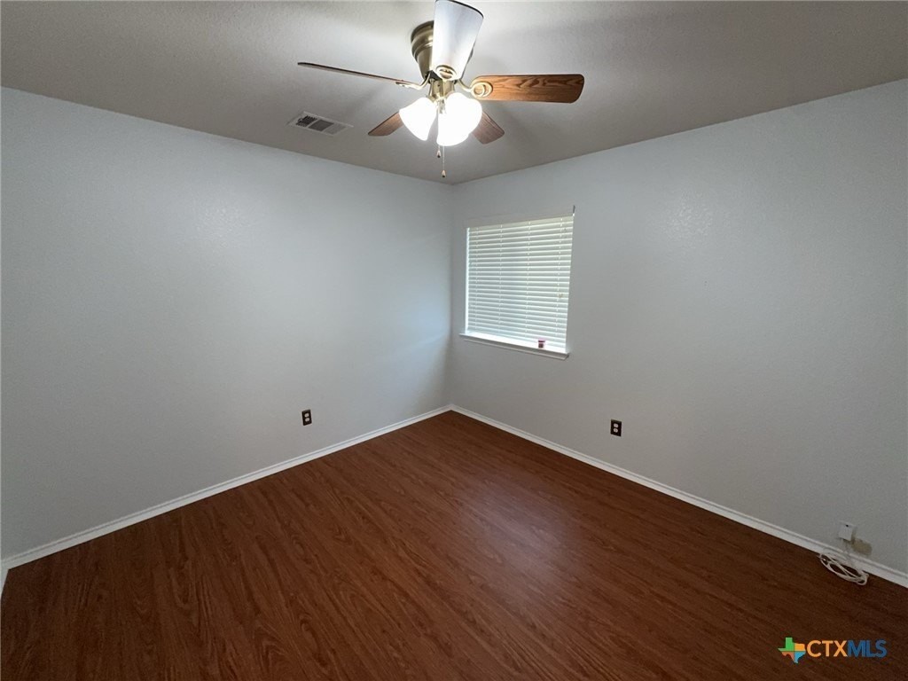 4904 Golden Gate Dr - Photo 7 of 29