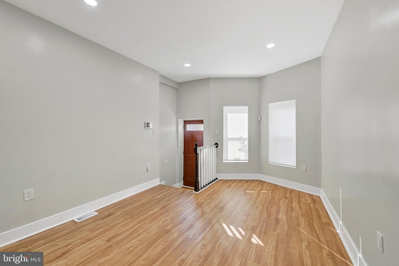 2512 Hollins St - Photo 7 of 28