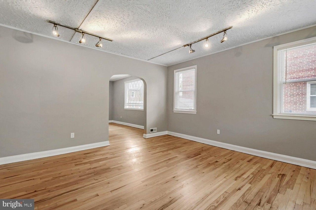 3726 Raspe Ave - Photo 6 of 28