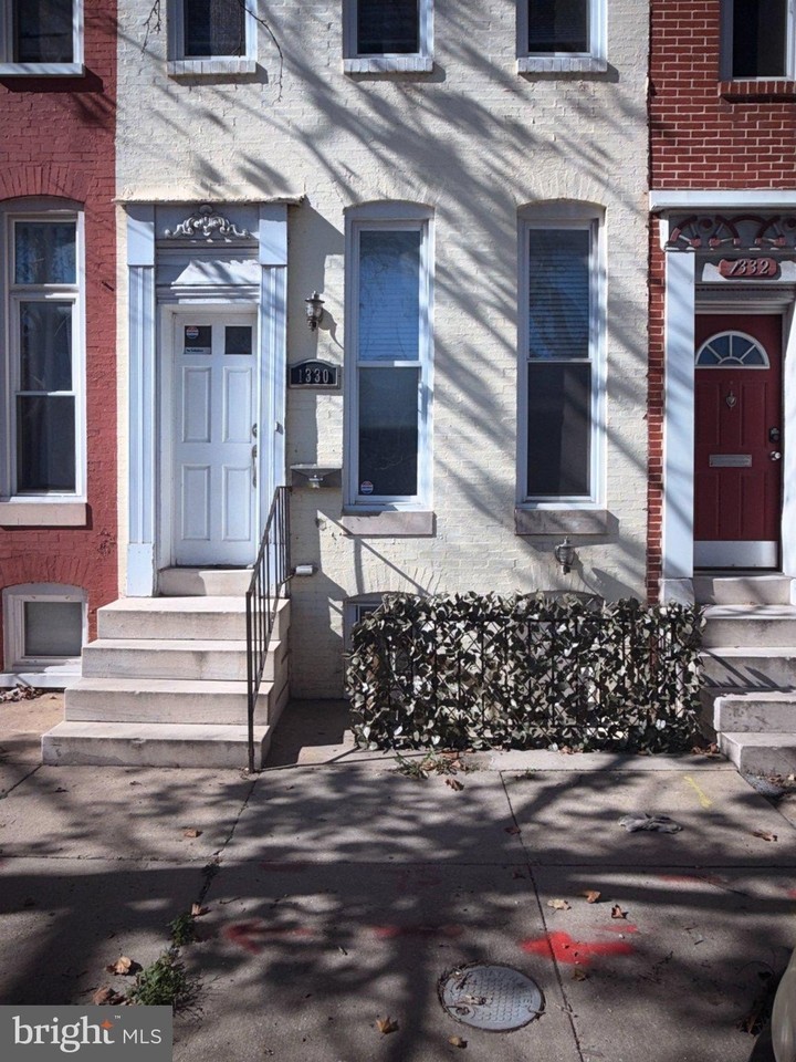 1330 N Fulton Ave - Photo 4 of 28