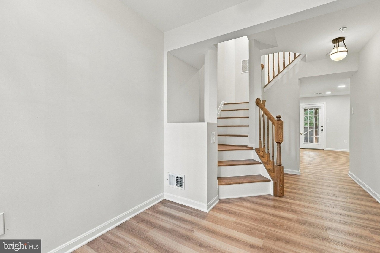 6111 Honeycomb Gate - Photo 4 of 46