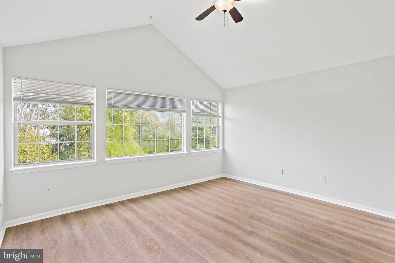 8607 Falls Run Rd #H - Photo 2 of 27