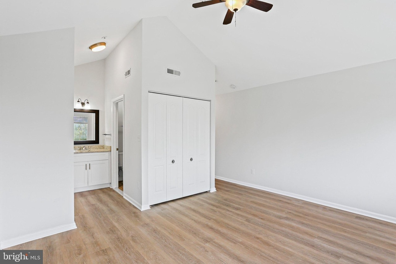8607 Falls Run Rd #H - Photo 3 of 27