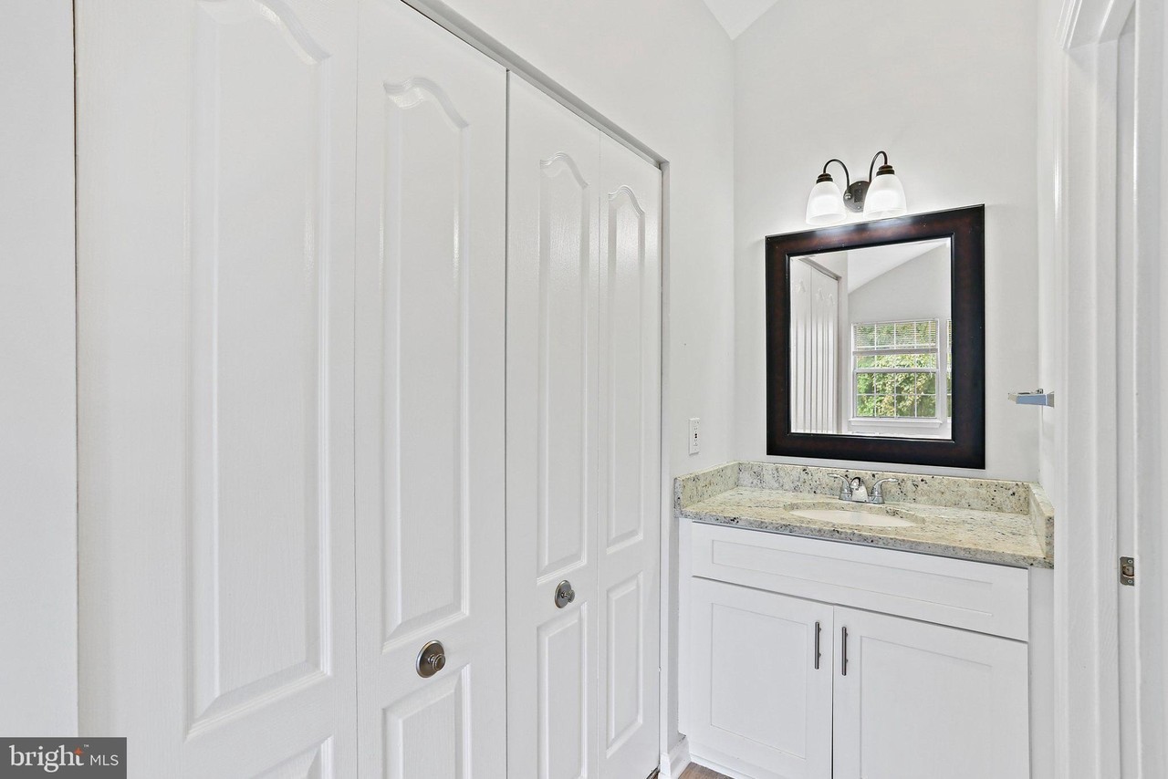 8607 Falls Run Rd #H - Photo 5 of 27