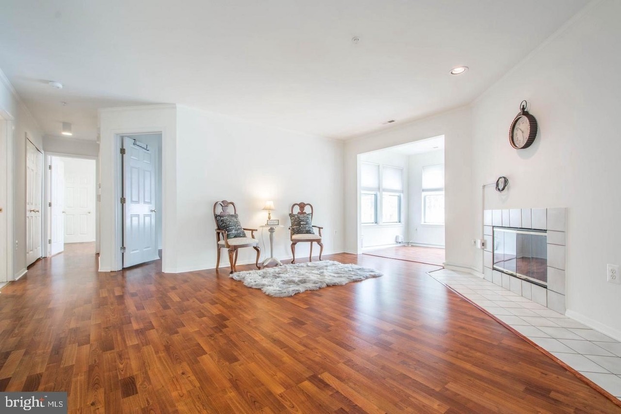 7661 Coachlight Ln #AL - Photo 3 of 24