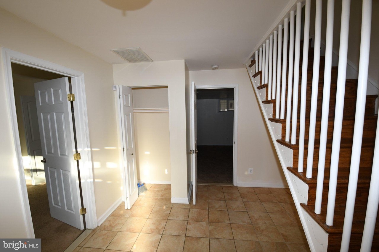 4104 Saint Clair Pl - Photo 5 of 21