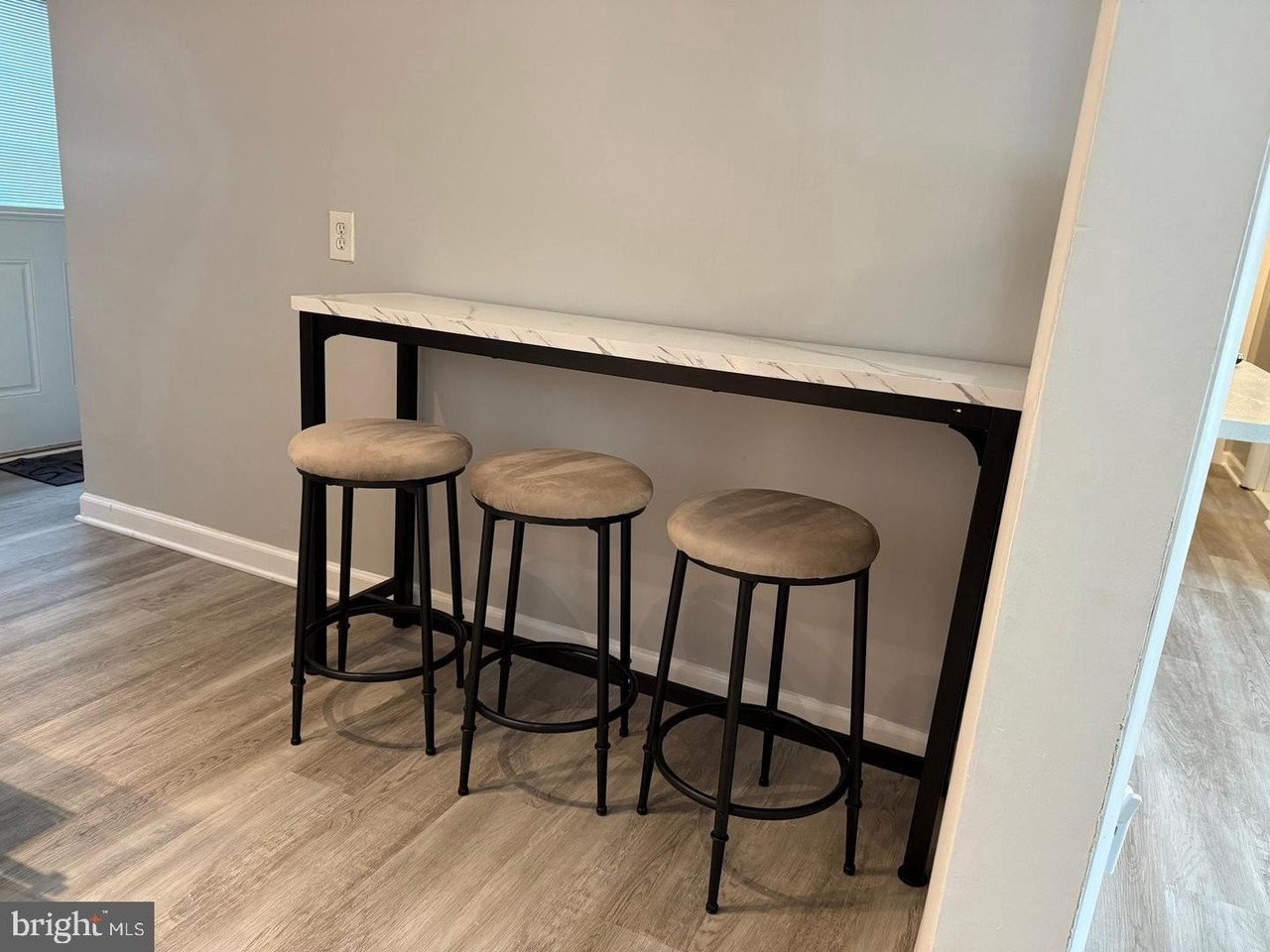 2208 Vermont Ave #2 - Photo 5 of 25