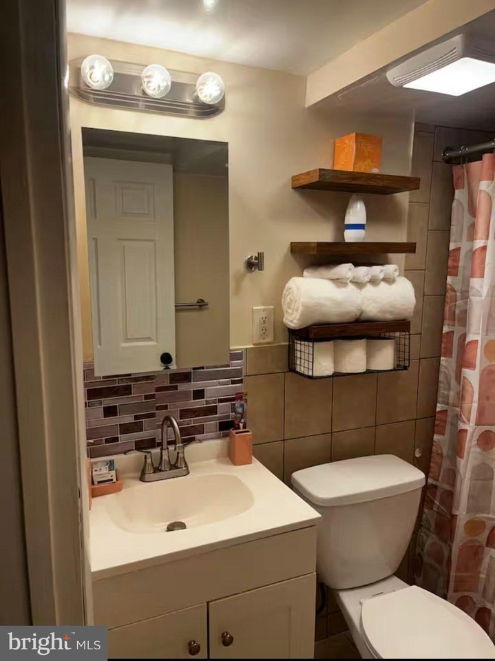 2208 Vermont Ave #BS - Photo 4 of 9