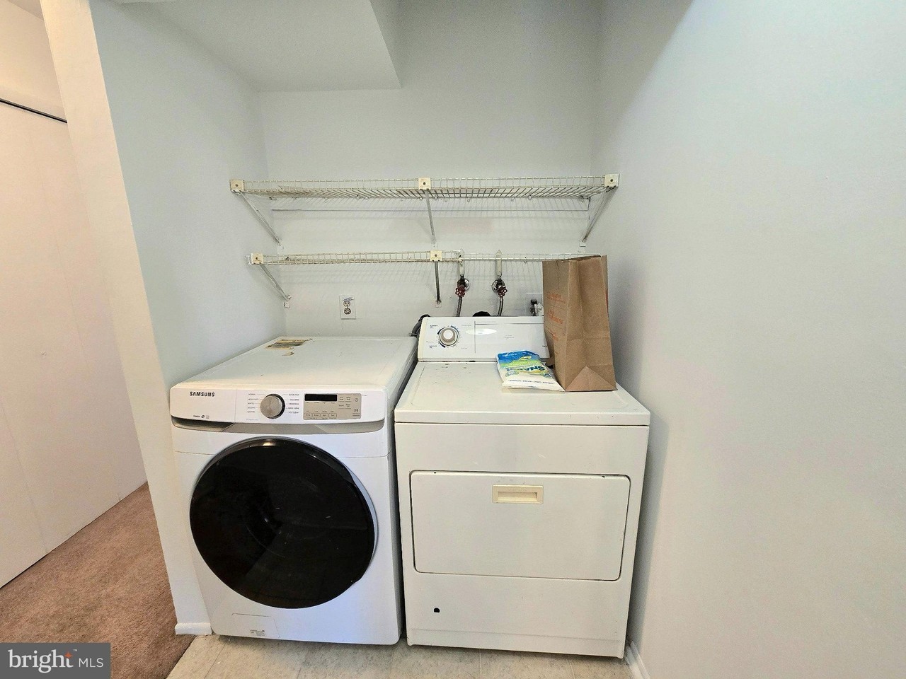 48 Buttonwood Rd - Photo 4 of 17