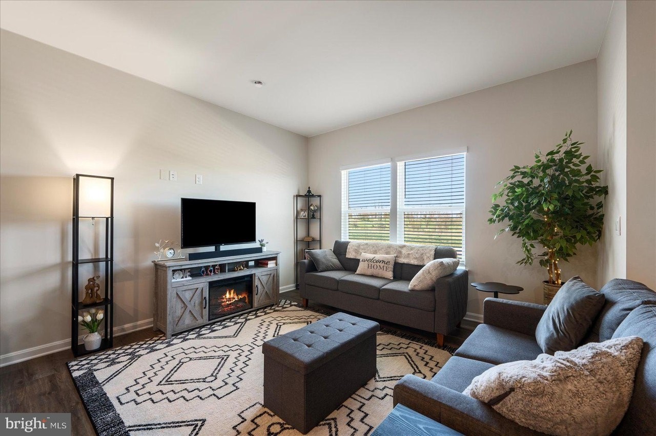 119 Tigney Dr - Photo 3 of 18