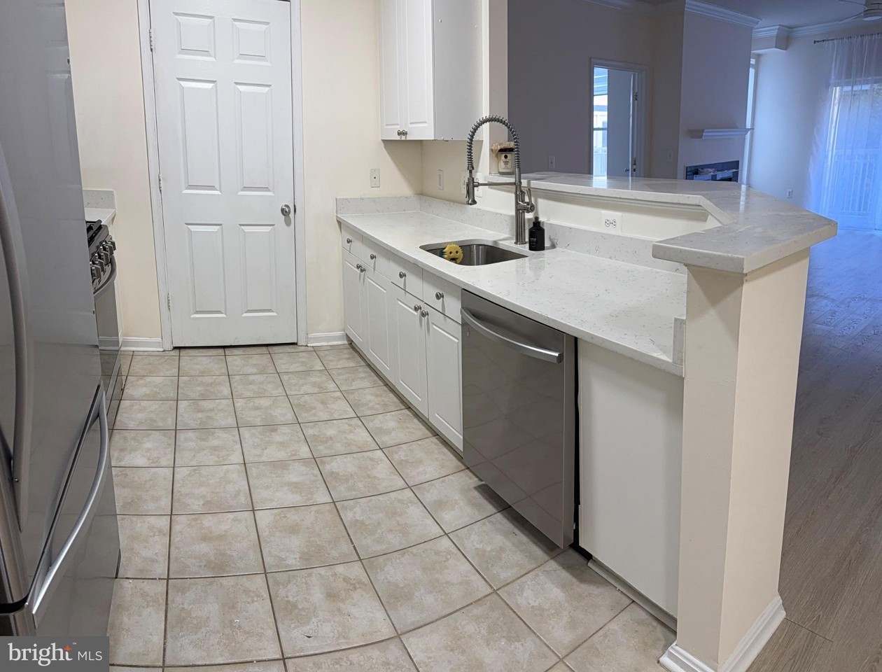 2765 Centerboro Dr #364 - Photo 7 of 13