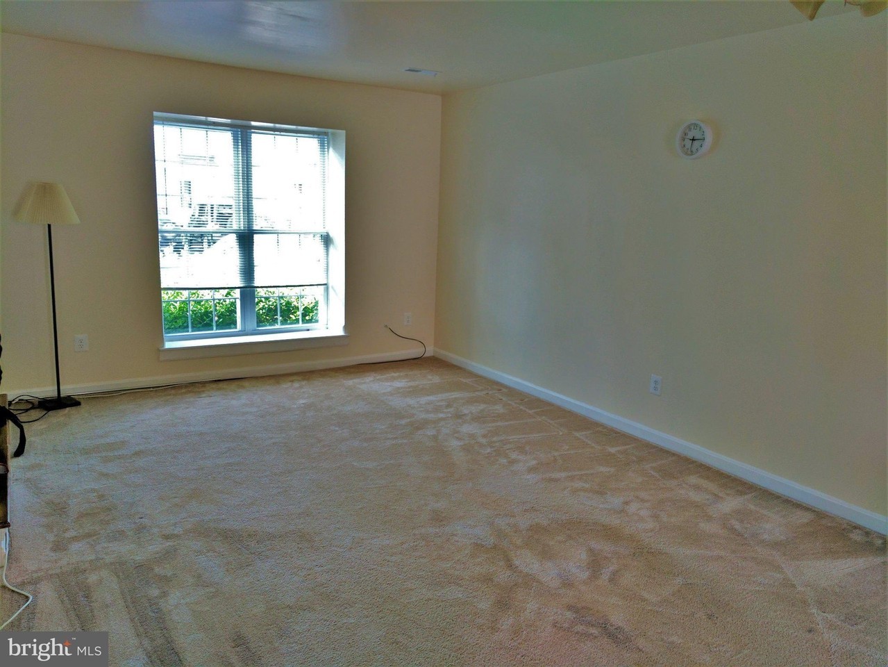 73 Sudbury Sq - Photo 7 of 12