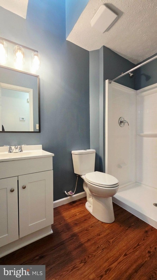 5801 Danielle Dr - Photo 7 of 19