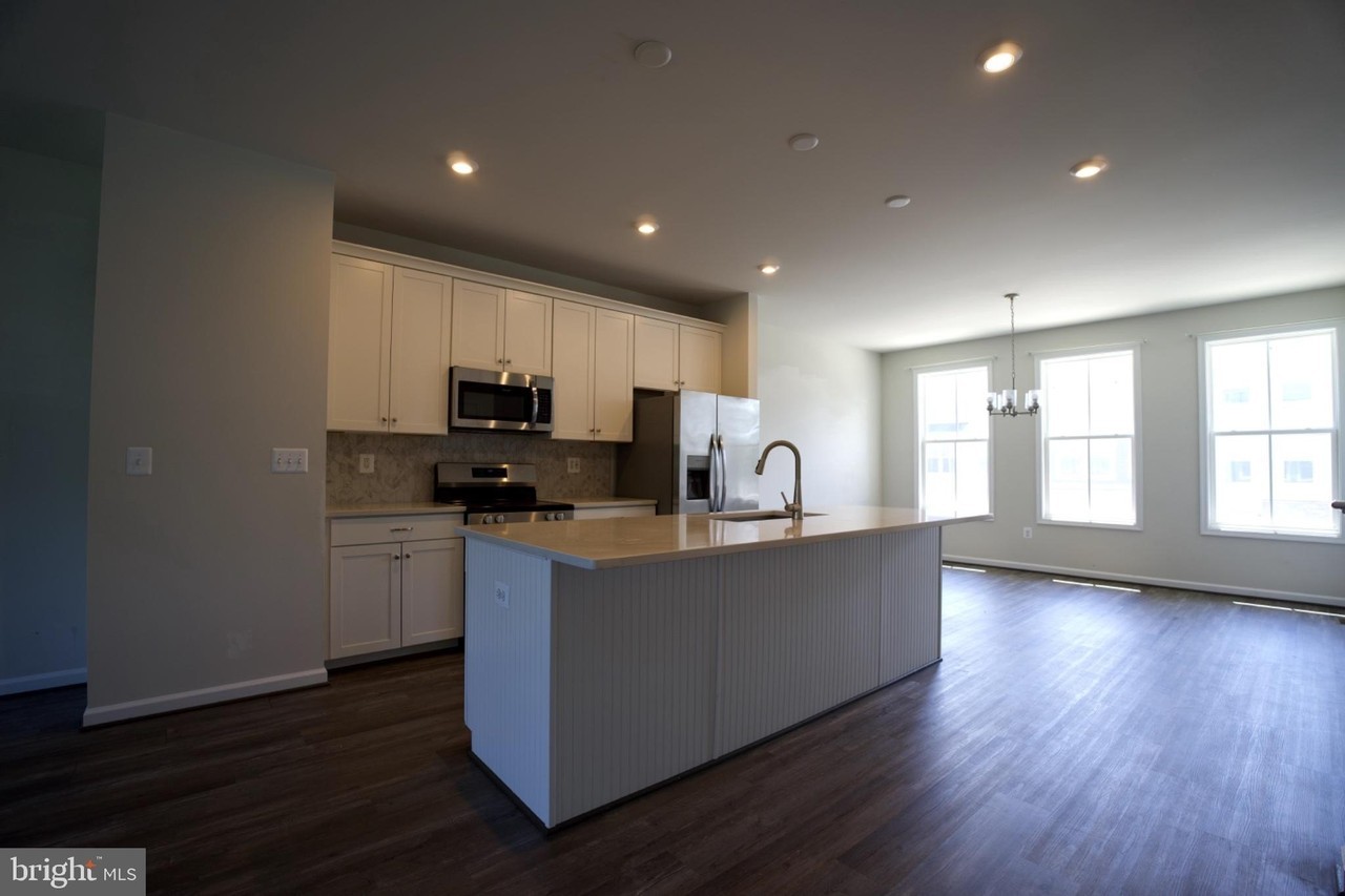 4115 Bolton Ct - Photo 6 of 6