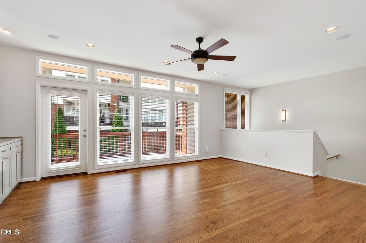 803 The Village Cir - Photo 5 of 38