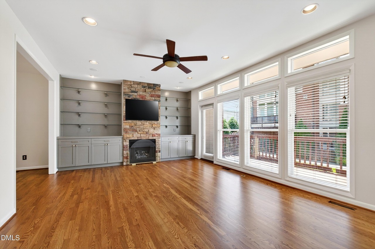 803 The Village Cir - Photo 7 of 38