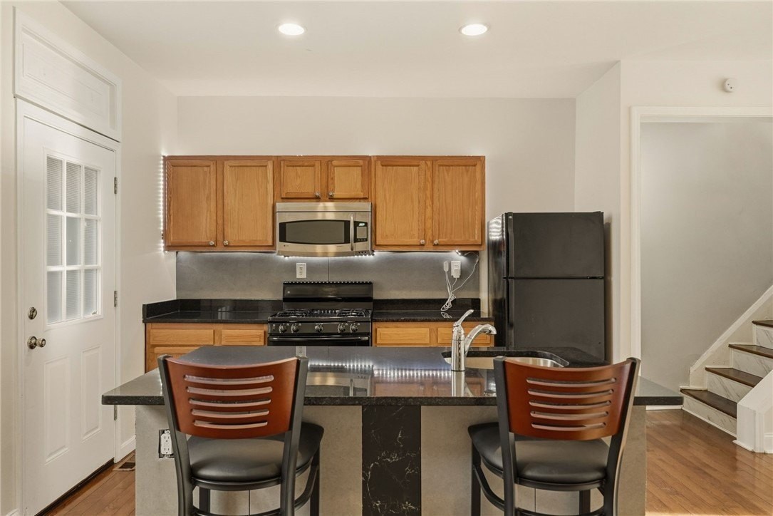 242 Urbana Way - Photo 6 of 19