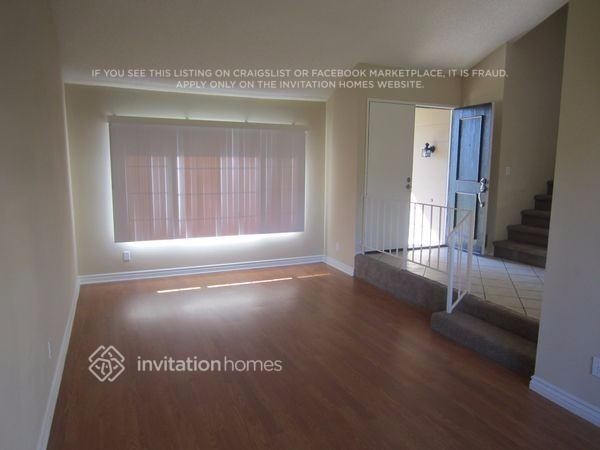 17022 Woodhill St - Photo 2 of 9