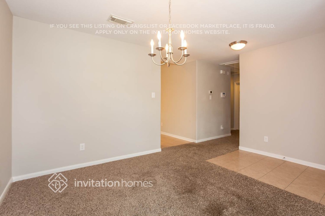 2039 Diamond Crest Dr - Photo 5 of 15