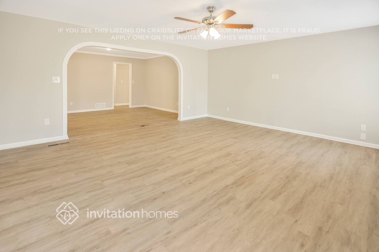 3706 Scarlet Dr - Photo 6 of 30